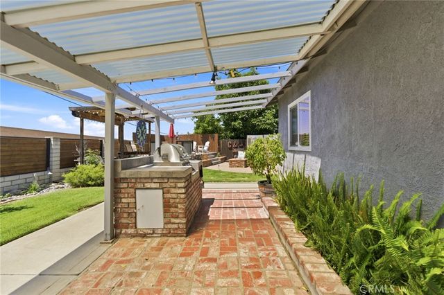 27803 Rainbow Lane, Highland, CA 92346