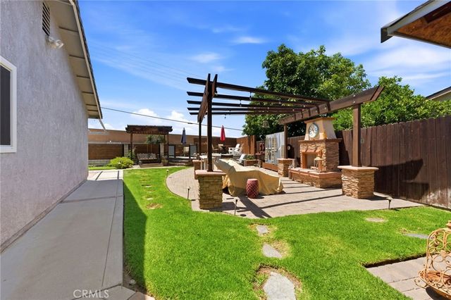 27803 Rainbow Lane, Highland, CA 92346