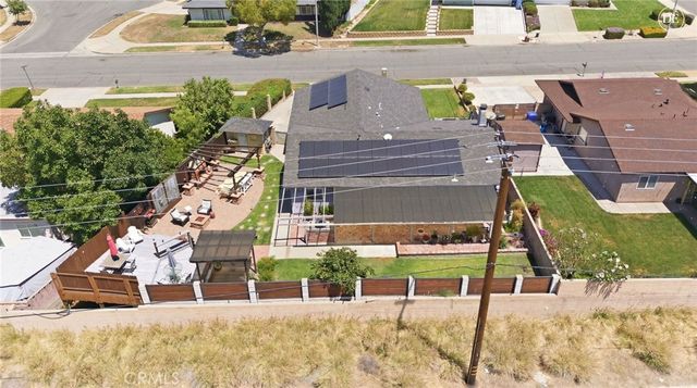 27803 Rainbow Lane, Highland, CA 92346