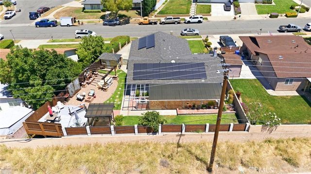 27803 Rainbow Lane, Highland, CA 92346