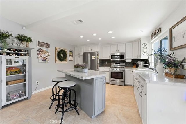 27803 Rainbow Lane, Highland, CA 92346