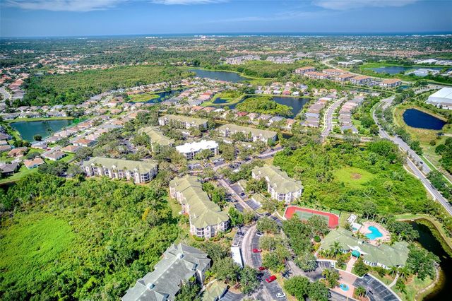 5146 NORTHRIDGE ROAD 303, Sarasota, FL 34238