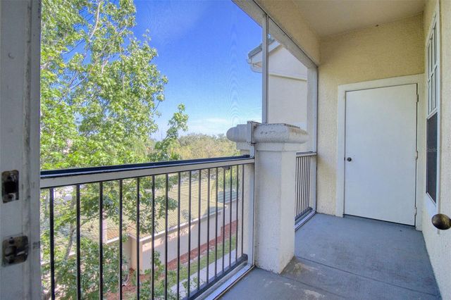 5146 NORTHRIDGE ROAD 303, Sarasota, FL 34238