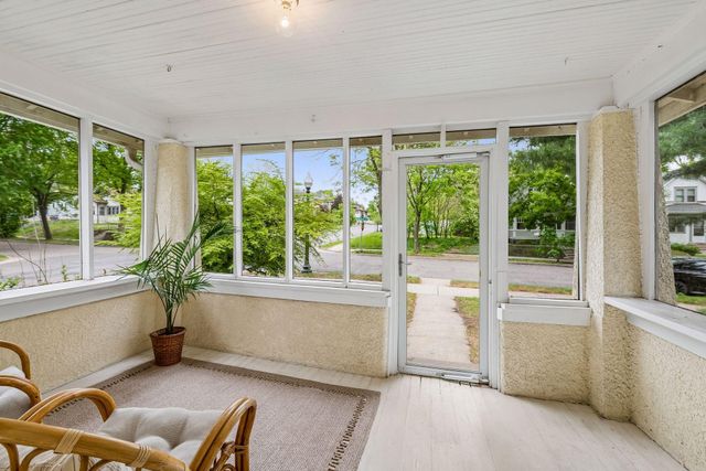 4200 Oakland Avenue, Minneapolis, MN 55407
