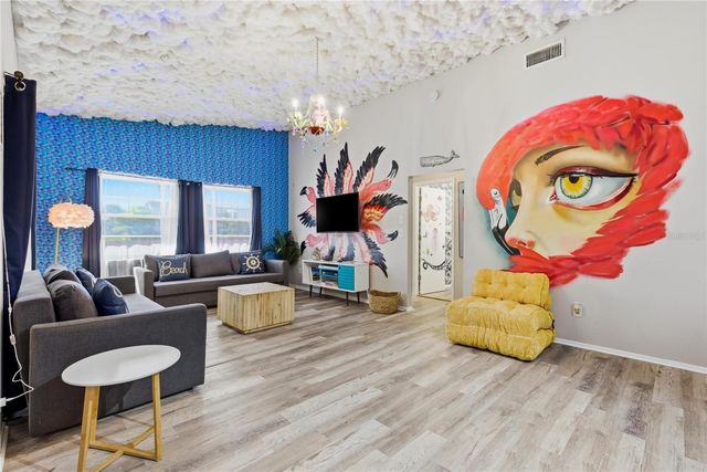 527 BEACH ROAD, Sarasota, FL 34242