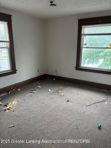 917 E Kalamazoo Street, Lansing, MI 48912