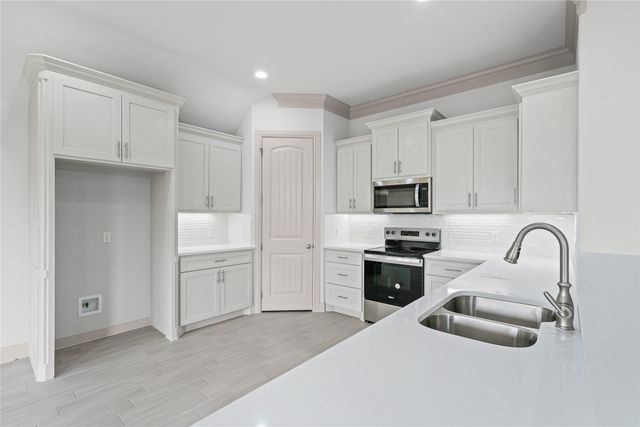 725 Jameson Street, Springtown, TX 76082