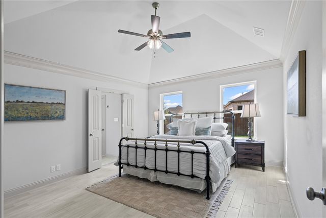 725 Jameson Street, Springtown, TX 76082