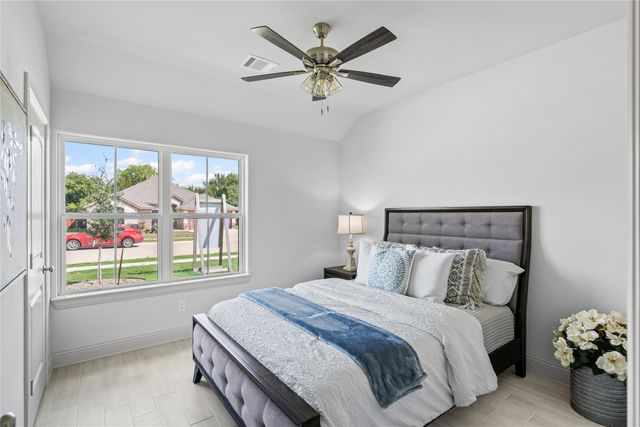 725 Jameson Street, Springtown, TX 76082