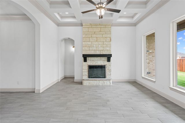 725 Jameson Street, Springtown, TX 76082