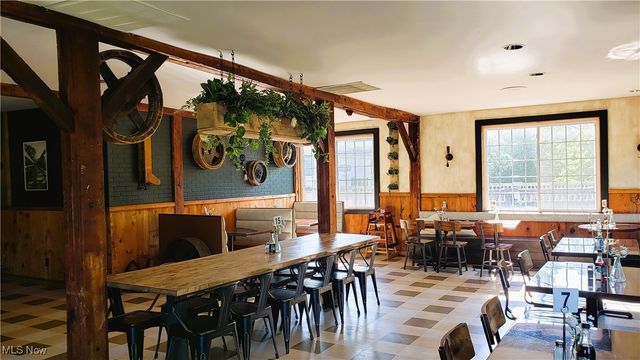 8148 Main Street, Garrettsville, OH 44231