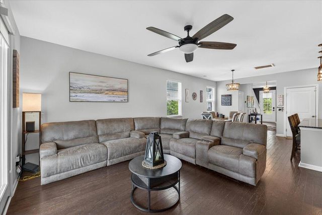 464 Zenith Boulevard, Summerville, SC 29486