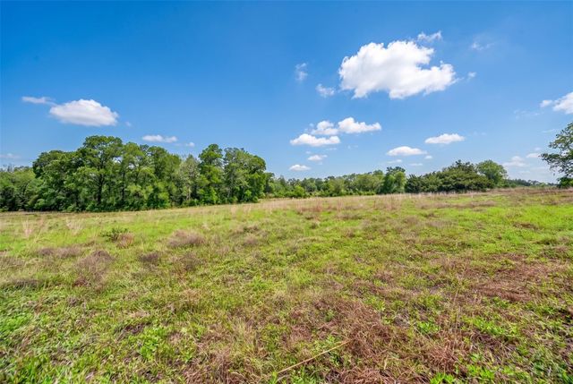 144 Century Lane, Bellville, TX 77418