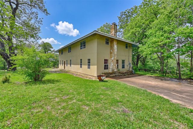 144 Century Lane, Bellville, TX 77418
