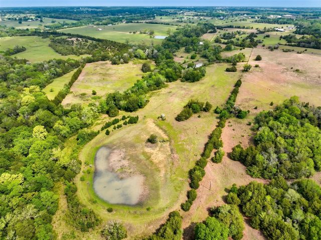 144 Century Lane, Bellville, TX 77418