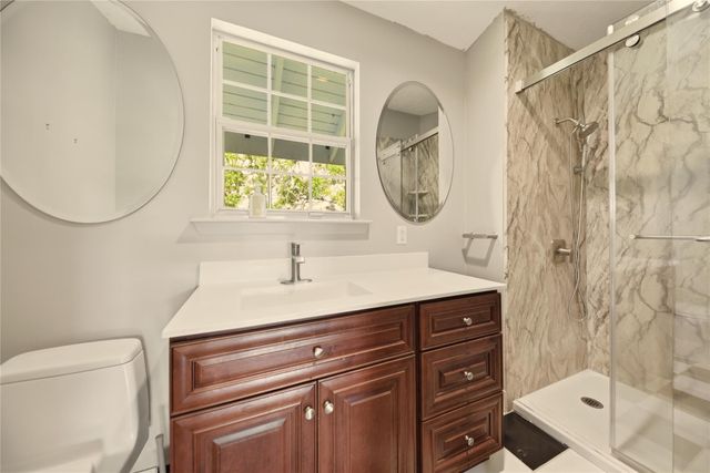 144 Century Lane, Bellville, TX 77418