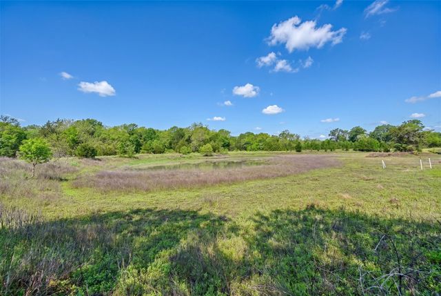 144 Century Lane, Bellville, TX 77418