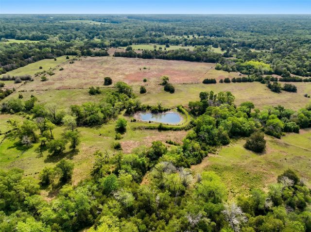 144 Century Lane, Bellville, TX 77418