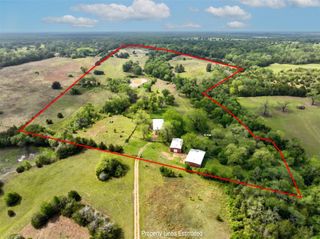 144 Century Lane, Bellville, TX 77418