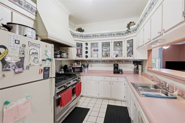 224 W College St, Canonsburg, PA 15317