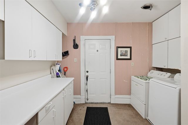 224 W College St, Canonsburg, PA 15317