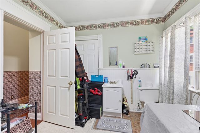 224 W College St, Canonsburg, PA 15317