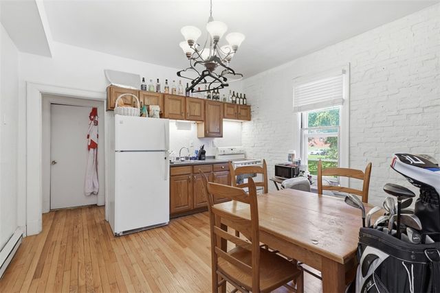 224 W College St, Canonsburg, PA 15317