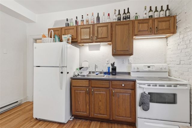 224 W College St, Canonsburg, PA 15317