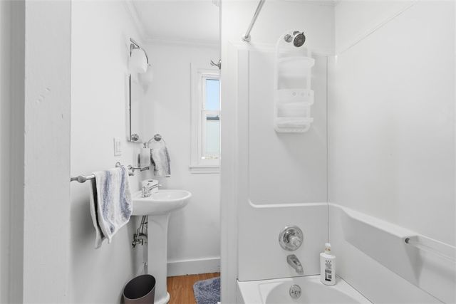 224 W College St, Canonsburg, PA 15317