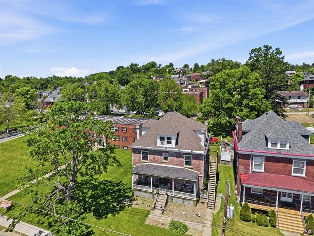 224 W College St, Canonsburg, PA 15317