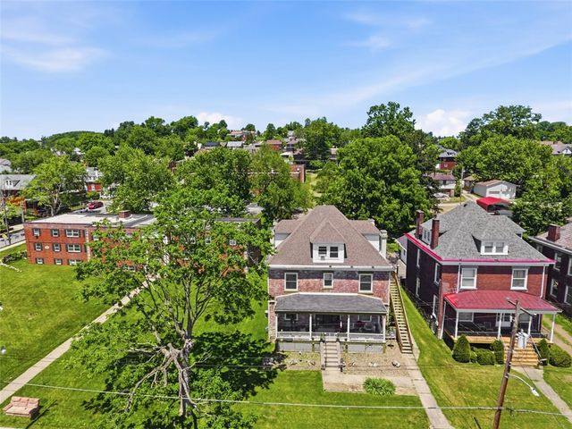 224 W College St, Canonsburg, PA 15317
