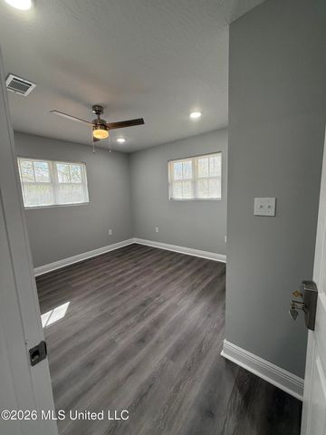 47 Lee Road, Sumrall, MS 39482