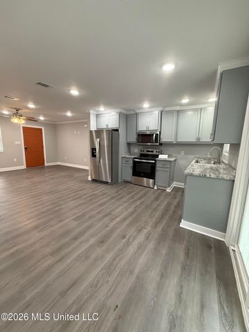 47 Lee Road, Sumrall, MS 39482