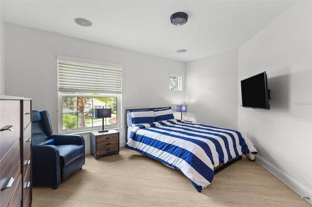 7627 DESERT INN WAY, Bradenton, FL 34202