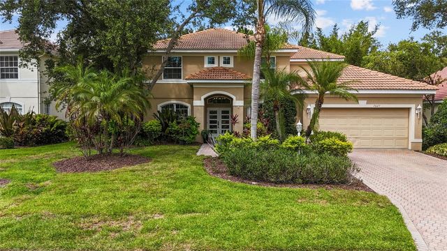 7627 DESERT INN WAY, Bradenton, FL 34202