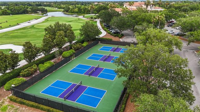 7627 DESERT INN WAY, Bradenton, FL 34202