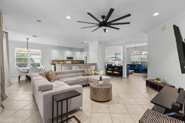 7627 DESERT INN WAY, Bradenton, FL 34202