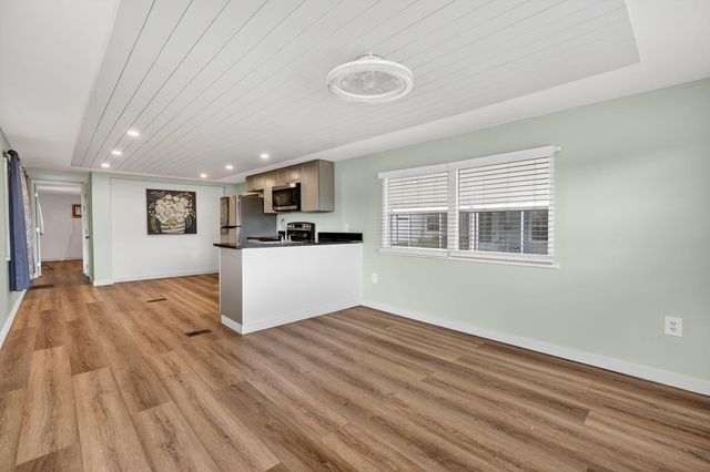 10885 SE Federal Highway, Hobe Sound, FL 33455