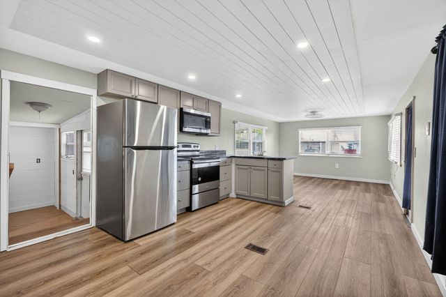 10885 SE Federal Highway, Hobe Sound, FL 33455