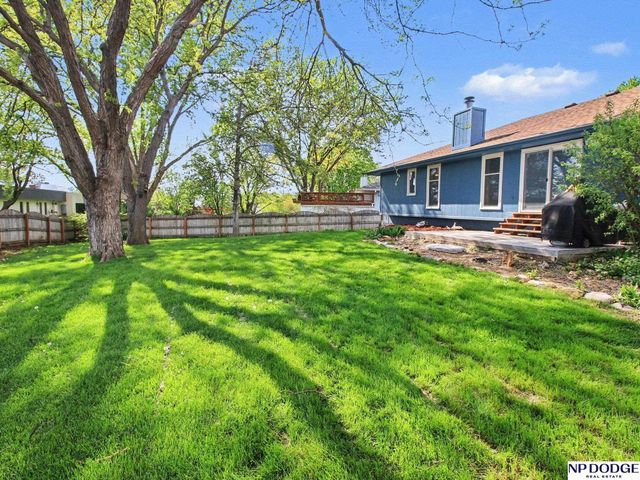 13947 Arbor Circle, Omaha, NE 68144
