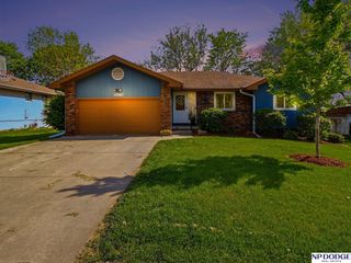 13947 Arbor Circle, Omaha, NE 68144