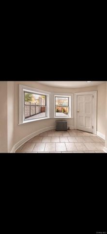 6071 70th Street, Ridgewood, NY 11378