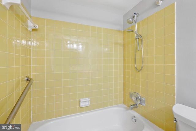 1645 PARKCREST CIR #7D/200, Reston, VA 20190