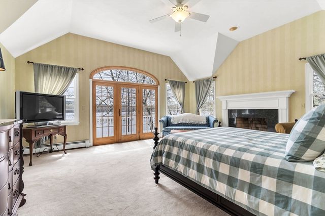 199 W Main St, Hopkinton, MA 01748