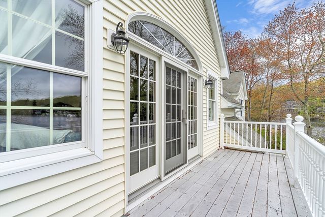 199 W Main St, Hopkinton, MA 01748