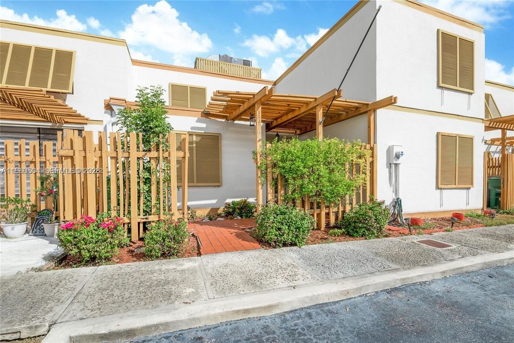 13167 SW 11th Lane Cir 13167, Miami, FL 33184