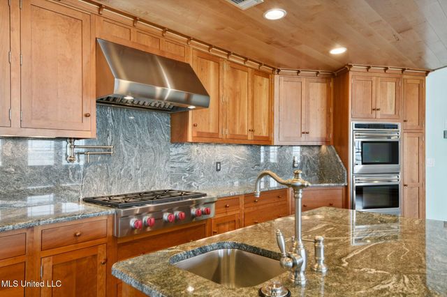 141 Janelle Drive, Bay Saint Louis, MS 39520