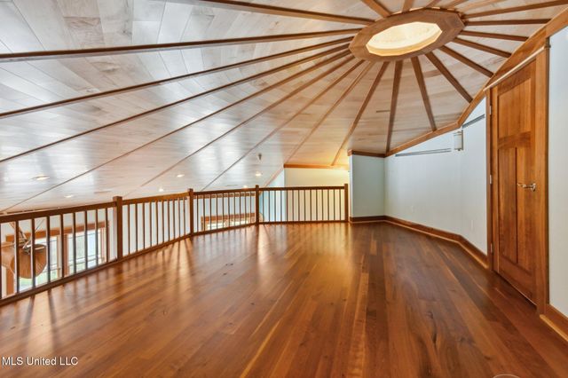 141 Janelle Drive, Bay Saint Louis, MS 39520