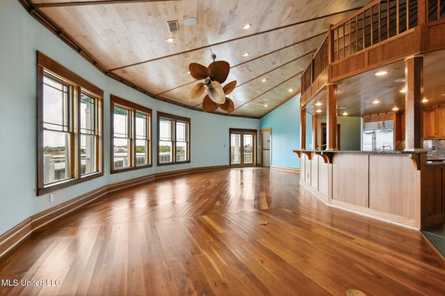 141 Janelle Drive, Bay Saint Louis, MS 39520