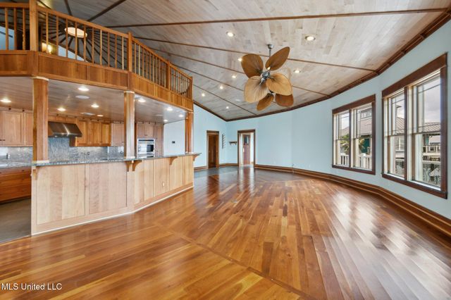 141 Janelle Drive, Bay Saint Louis, MS 39520